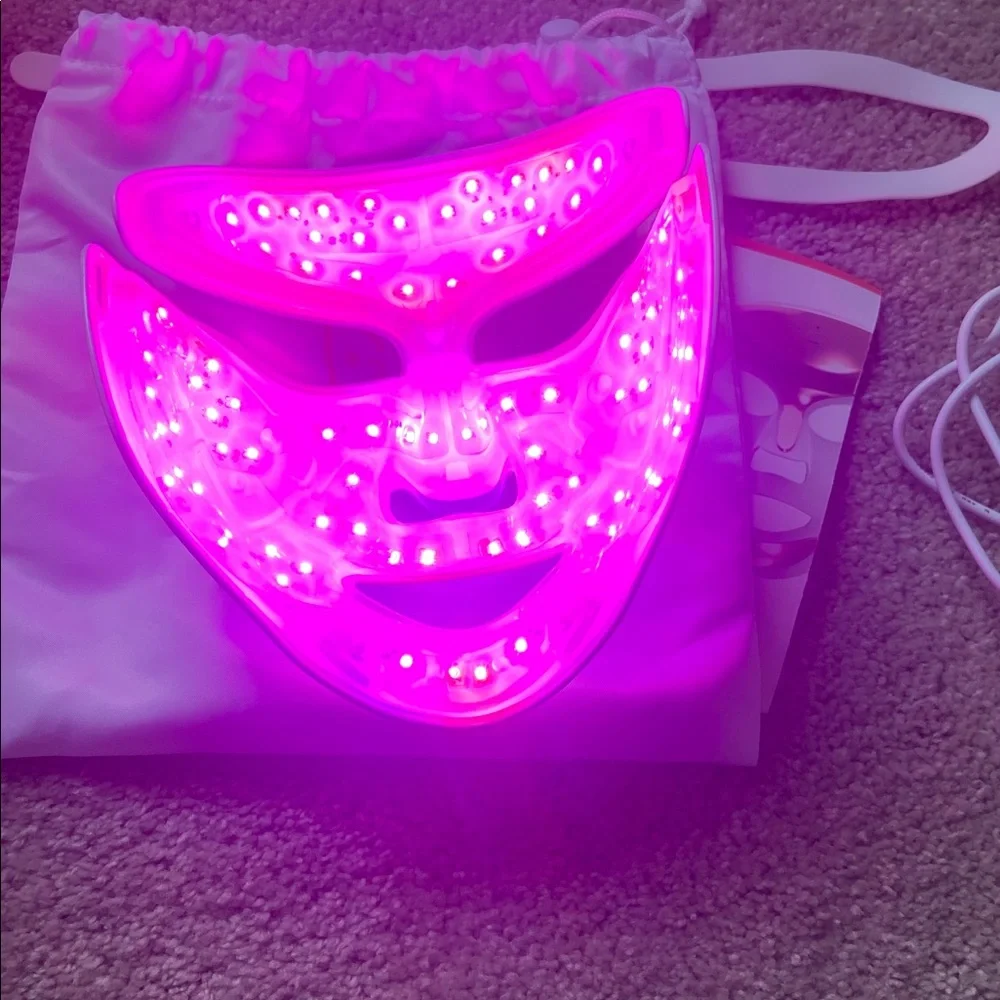 Dr. Dennis Gross DRx SpectraLite FaceWare Pro LED Mask – Rose Gold/White